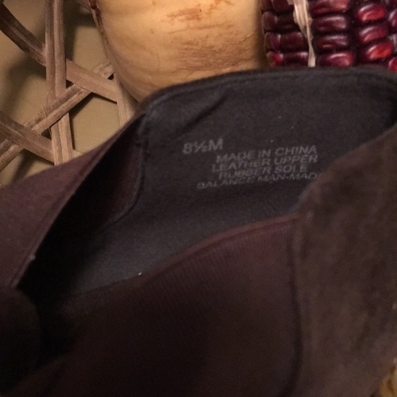 NWOB: Chelsea Booties - Picture 11 of 11